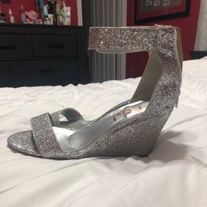 Silver sparkle dressy shoes